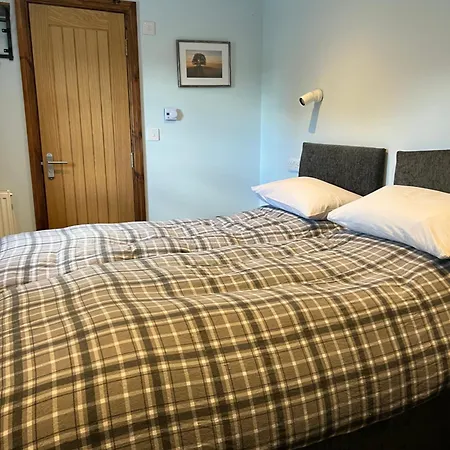 ベッド・アンド・ブレックファスト Comus セルビー